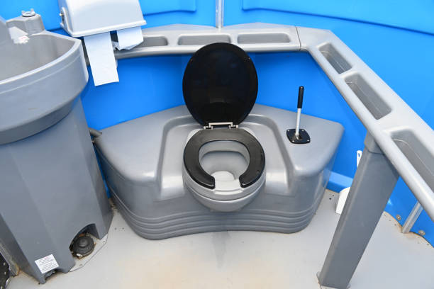 Portable Toilet Options We Offer in Charlotte, MI