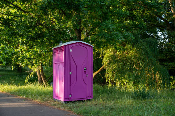 Best Portable toilet rental cost  in Charlotte, MI